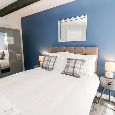 3 Kings Mews Apartman *